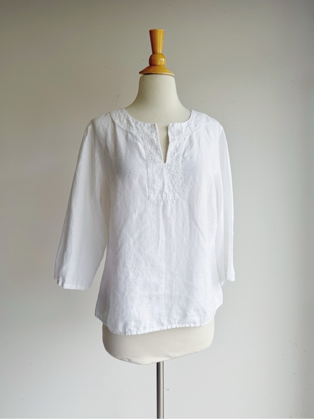 Edward Irish Linen White Embroidered Blouse XL - Picture 2 of 8